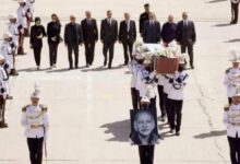 من جنازة مظفر النواب وتشييعها اليوم في العراق