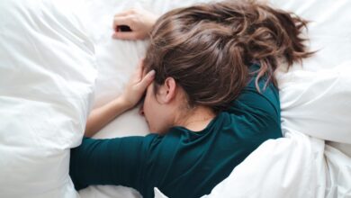 كيف لقلة النوم أن تسبب "الأنانية"؟