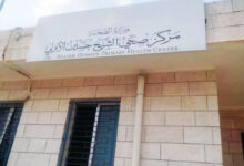 مركز صحي الشيخ حسين بالغور الشمالي الذي يفتقد لأجهزة التكييف - (الغد)