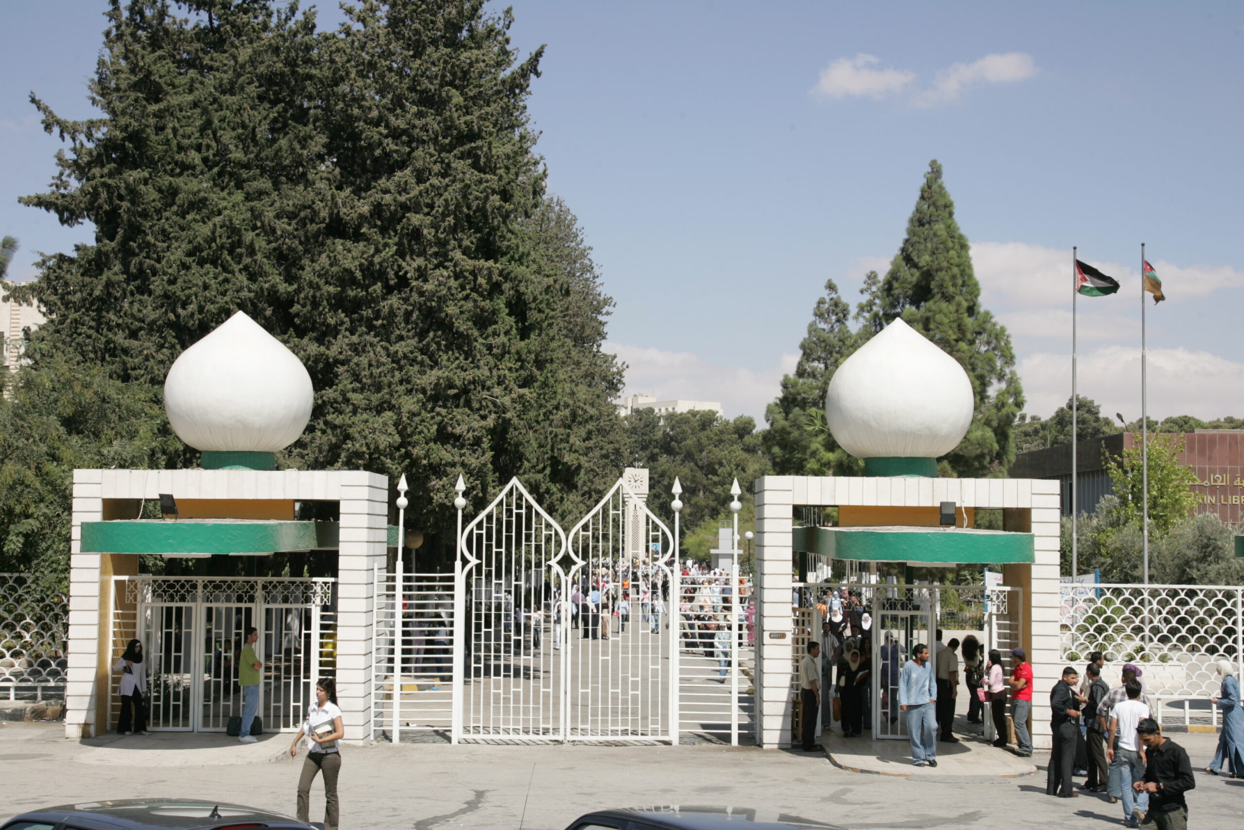 مدخل الجامعة الأردنية في عمان-(أرشيفية)