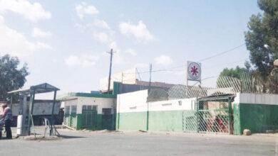أحد مستودعات الغاز المنزلي بجانب محطة محروقات بمدينة معان-(الغد)