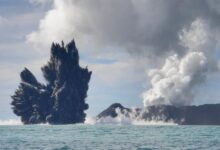تحذيرات من ثوران بركان تحت الماء في المحيط الهادي