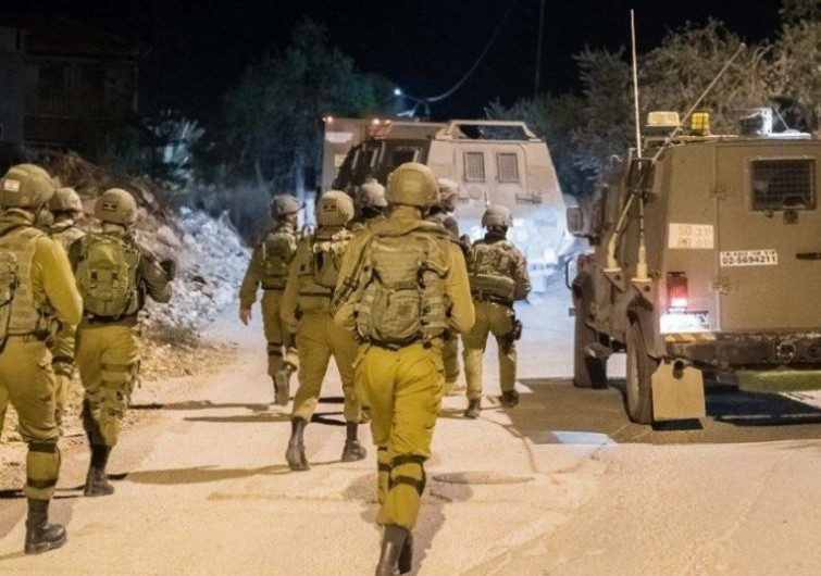 الاحتلال يحاصر أريحا لليوم التاسع ويعتقل 17 فلسطينيا بالضفة