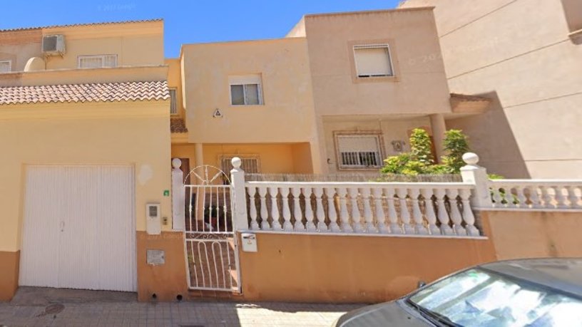 Maison de ville de 147m² dans rue Edison, Huércal De Almería, Almería