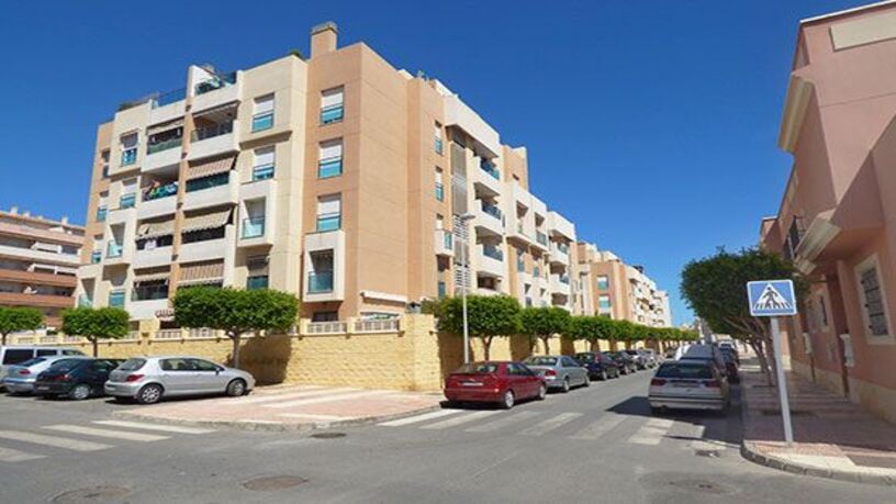 Plaza de garaje de 14m² en calle Reyes Catolicos. Acceso Por C/pizarro, S/n, Roquetas De Mar, Almería