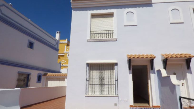 House of 100.00 m² with 3 bedrooms with 2 bathrooms in Urb. Calas Del Pinar, C/discovery, Pulpí