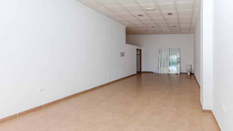 44m² Local/Office on street Guadalajara, Ejido (El), Almería