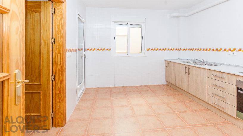 Piso de 98m² en calle San Jose Barranco Esq. C/alfareria, Cuevas Del Almanzora, Almería