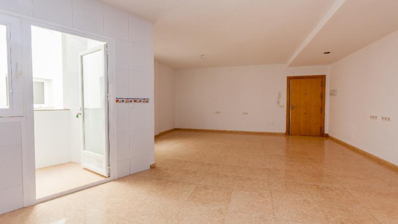 Piso de 93m² en paseo Las Lomas, Ejido (El), Almería