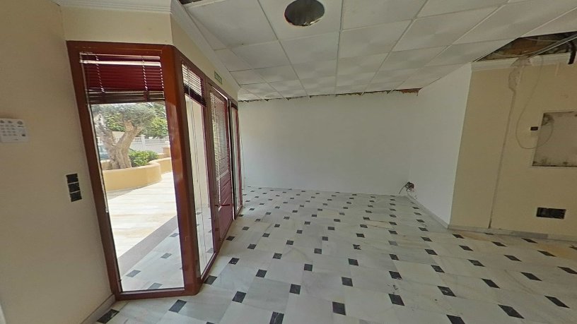 Local comercial de 82m² en calle Texas, Roquetas De Mar, Almería