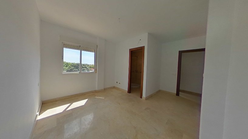 Piso de 88m² en calle Surinam, Roquetas De Mar, Almería