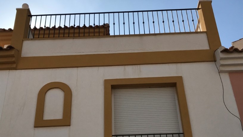 Piso de 98m² en calle Lira, Pulpí, Almería