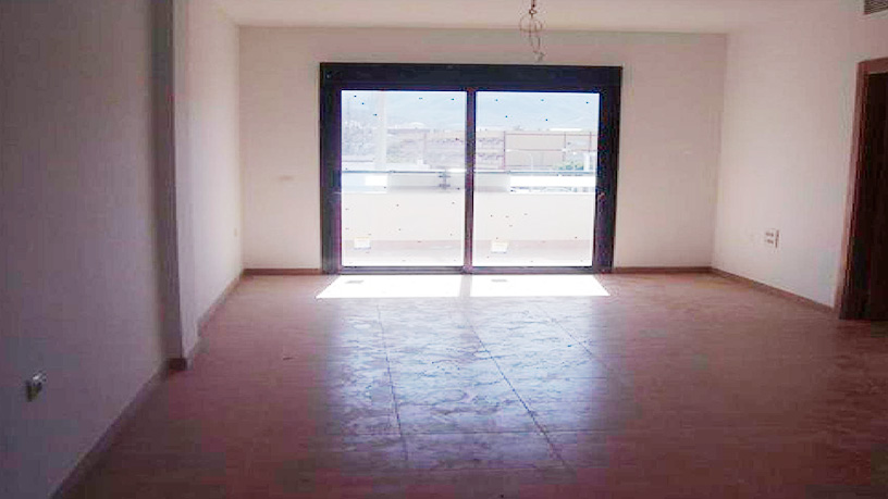 Piso de 101m² en avenida Del Estudiante, Berja, Almería