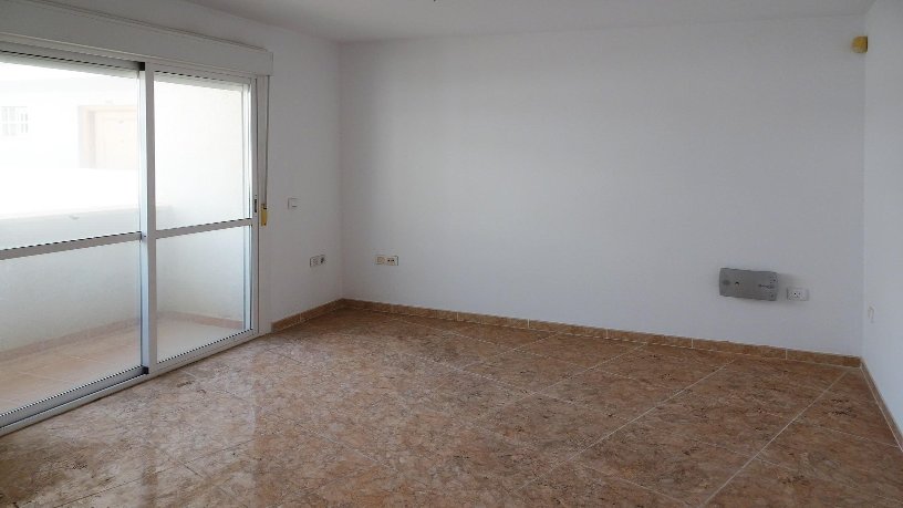 Local/Oficina de 1395m² en avenida Prado, Vícar, Almería