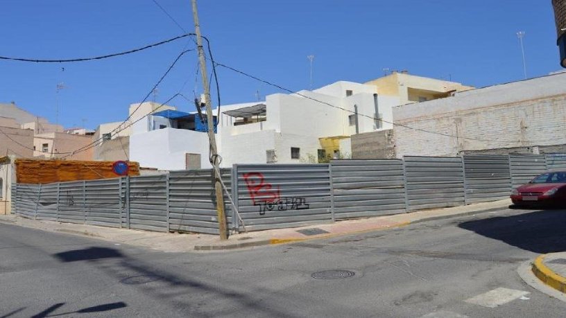 Terrain urbain de 442m² dans rue Clavel (E), Ejido (El), Almería