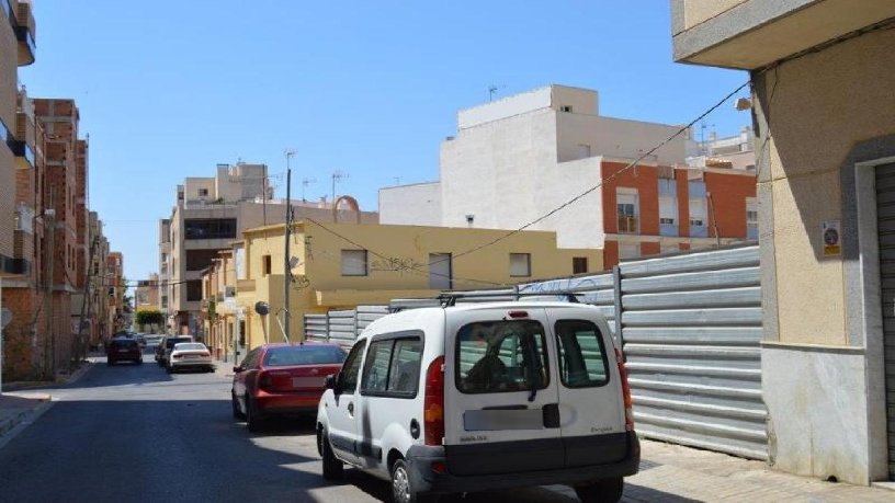 Terrain urbain de 442m² dans rue Clavel (E), Ejido (El), Almería