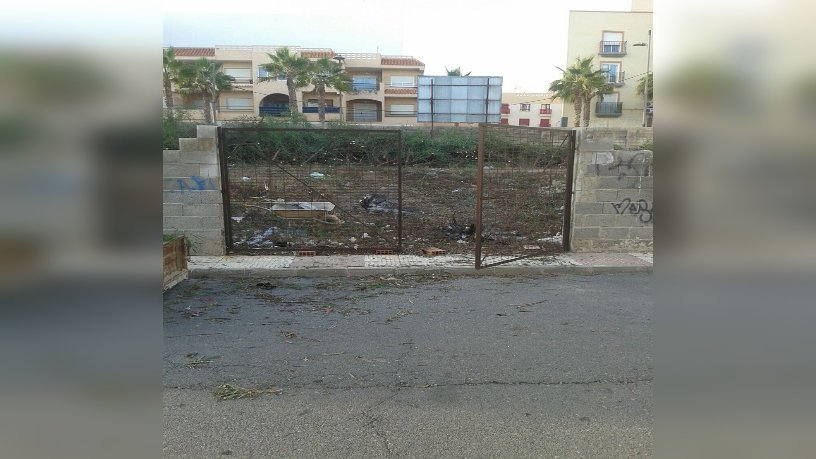 Terrain urbain de 730m² dans avenue Sabinar, Roquetas De Mar, Almería