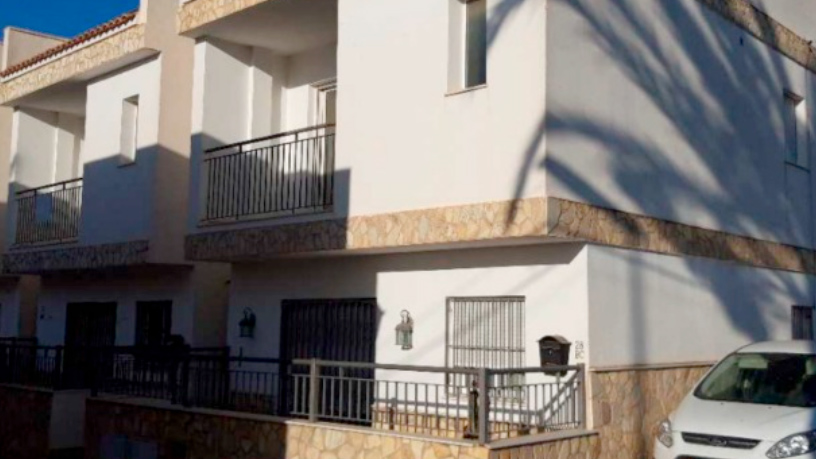 Chalet pareado de 93m² en calle Olivo, Huércal-overa, Almería