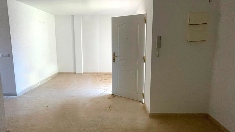 Piso de 77m² en calle Magnolia, Zurgena, Almería