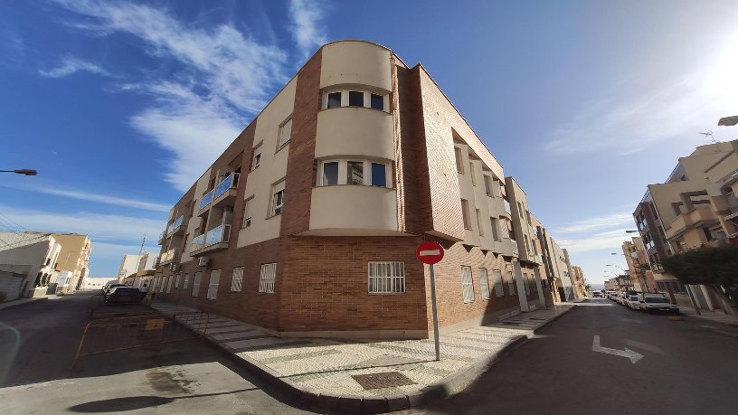 Plaza de garaje de 26m² en calle San Miguel 1, Roquetas De Mar, Almería