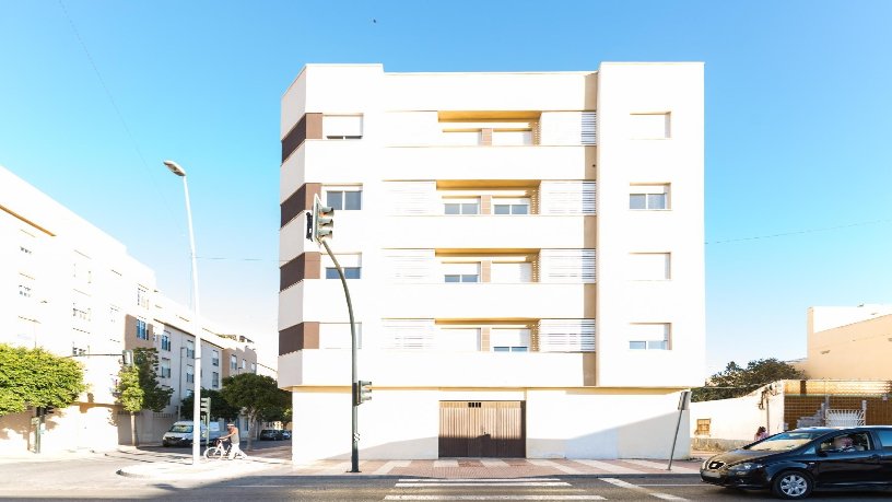 Piso de 84m² en avenida Cortijos De Marin S/n, Roquetas De Mar, Almería