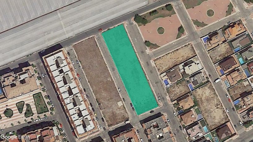 Terrain urbain de 2435m² dans rue Puente Genil (M), Roquetas De Mar, Almería