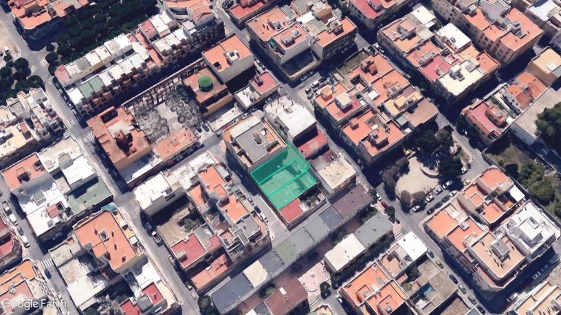 518m² Urban ground on street Caceres (E), Ejido (El), Almería