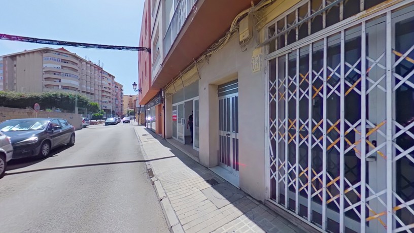 Local comercial en calle Mendez Nuñez, Línea De La Concepción (La)