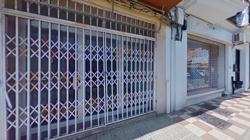 Local comercial  en calle Mendez Nuñez, Línea De La Concepción (La)