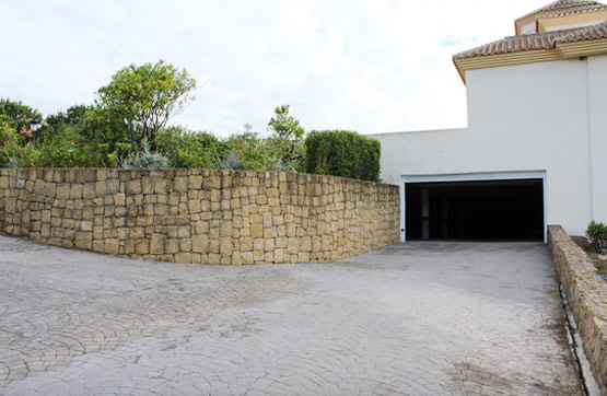 Plaza de garaje  en urbanización San Roque Club, Condominio B, San Roque