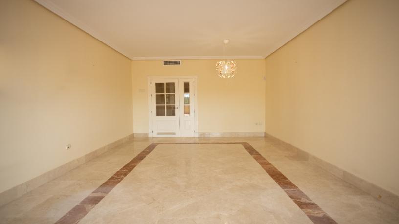 133m² Flat on walk Puerto Sotogrande, San Roque, Cádiz