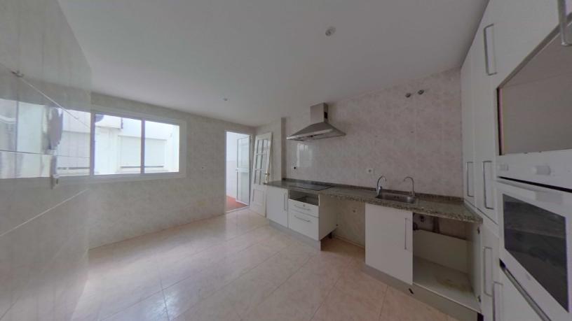 138m² Flat on street Maestre Millan Picazo, Algeciras, Cádiz