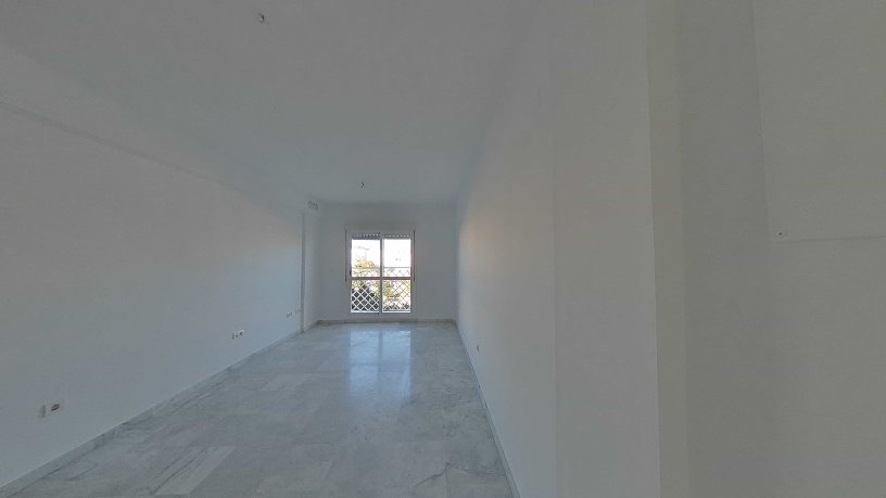 Piso de 81m² en calle La Romina, Rota, Cádiz