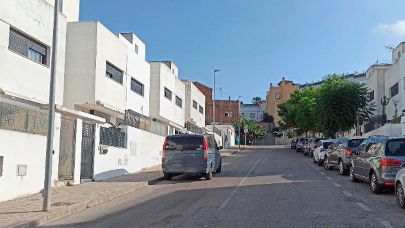 Chalet pareado de 132m² en calle Benito Daza, Algeciras, Cádiz