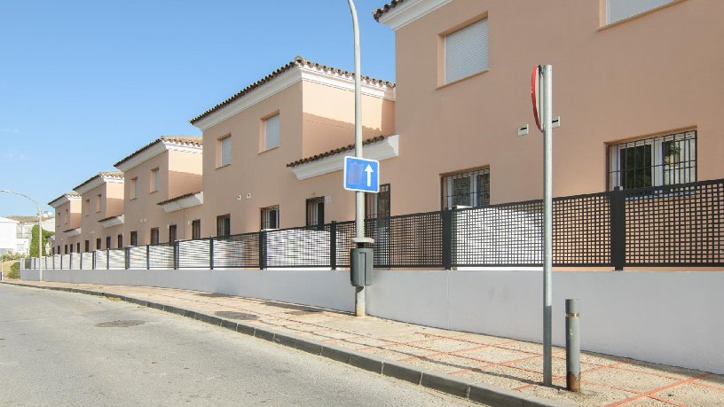 Casa de 210.00 m² con 3 habitaciones con 3 baños  en Calle Padre Manuel Fernandez, Jerez De La Frontera
