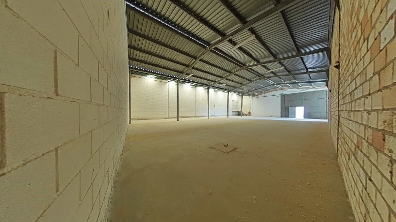 Nave industrial de 708m² en camino De La Torca, Lucena, Córdoba