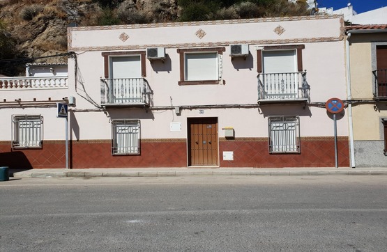 House of 40.00 m² in Street Luque, Baena