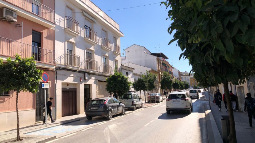 Plaza de garaje de 30m² en calle Juego De Pelota, Lucena, Córdoba