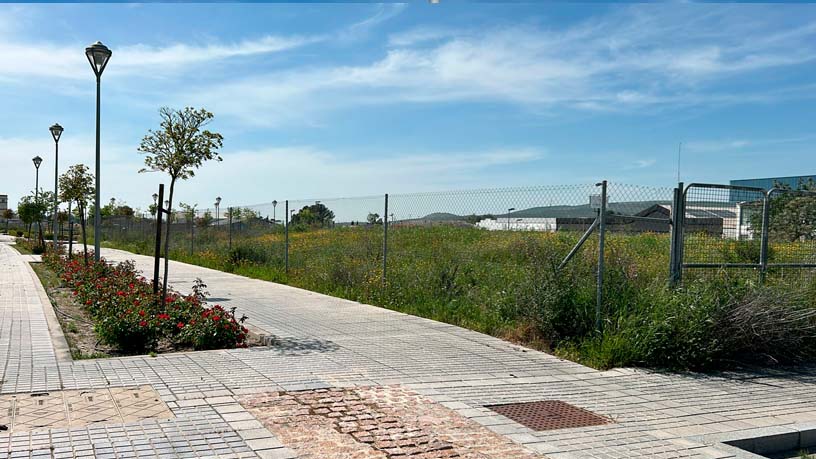 1576m² Urban ground on street Mirlo, Lucena, Córdoba