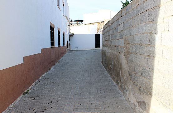Others on street Jardines, Gójar