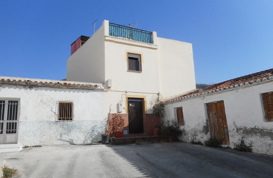 Casa de 138.00 m²  con 1 habitación  con 1 baño en Calle Blas Infante, Salobreña