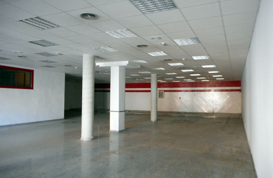 Local comercial de 267m² en calle Cañada Real, Gabias (Las), Granada