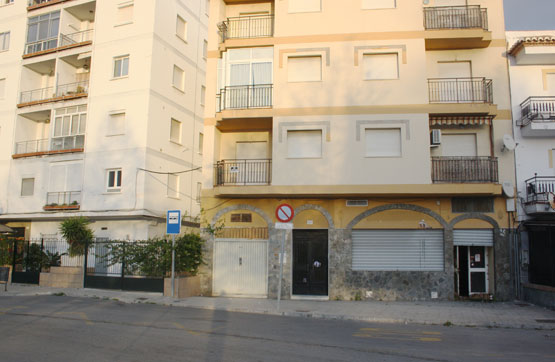 Local comercial de 68m² en calle Puerto, Motril, Granada