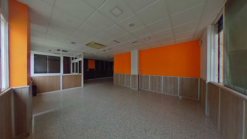 Local comercial de 149m² en camino Gojar, Zubia (La), Granada