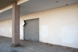 Local comercial en calle Emilia Pardo Bazan Ed Olímpico 92 F.ii, Granada