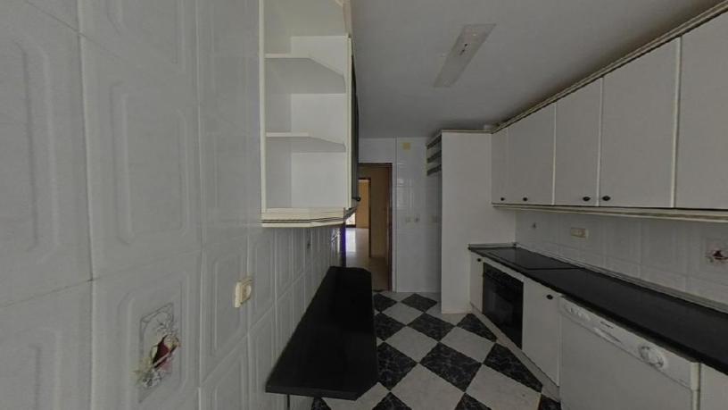 113m² Flat on street Juan De Carrion, Montefrío, Granada