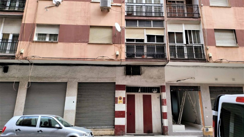 Plaza de garaje de 16m² en calle Doctor Pareja Yebenes, Granada