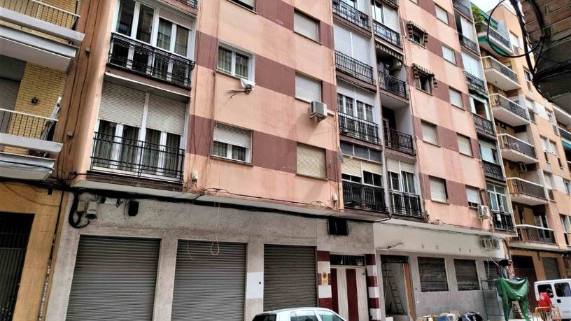 Place de stationnement de 16m² dans rue Doctor Pareja Yebenes, Granada