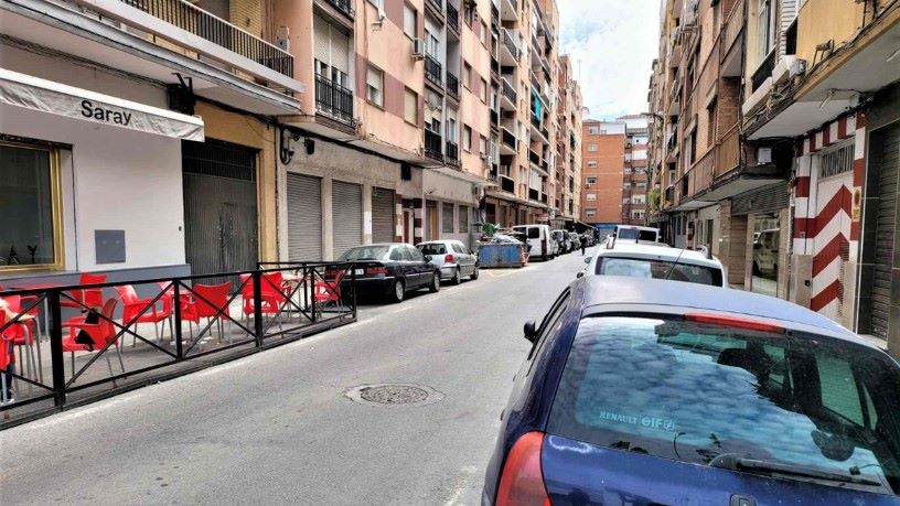 Place de stationnement de 16m² dans rue Doctor Pareja Yebenes, Granada