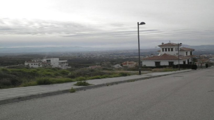 Terrain urbain de 871m² dans urbanisation Suelo Urb. P-3, Zubia (La), Granada